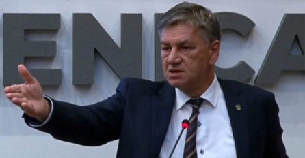 KASUMOVIĆ ZAPRIJETIO: "Ukoliko se i ovoga puta ogluše, bit ću prinuđen braniti se VLASTITIM ORUŽJEM!"