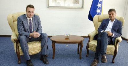 Sastanak Novalić – Imamović: Vlada FBiH nastavlja pomagati niže nivoe vlasti