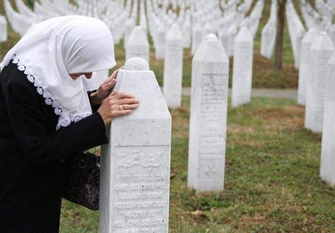 Majke Srebrenice: Inzko je učinio što je i obećao, mada je trebao i prije