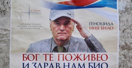 SRAMOTNA PROVOKACIJA VEČERAS U BRATUNCU: Prikazuje se dokumentarni film u znak podrške ratnom zločincu Ratku Mladiću na Trgu Miloša Obilića