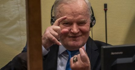 Prve fotografije zločinca Ratka Mladića dok čeka konačnu presudu