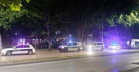 Teška nesreća u Mostaru: Autom uletio u terasu kafića