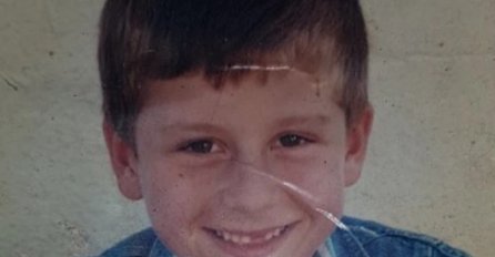 Znate li ko je dječak sa slike? POBIJEDIO U RIJALITIJU, A SAD LJUBI VODITELJICU: Evo ko je u pitanju (FOTO)