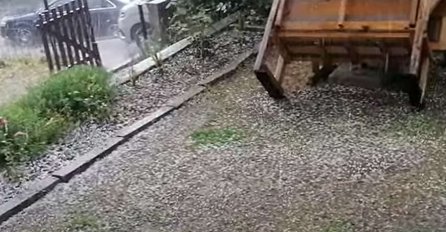 NEVRIJEME U KAKNJU Padali led i obilna kiša (VIDEO)