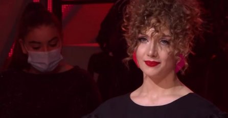 KARLEUŠA JOJ REKLA DA IZGLEDA KAO TETKICA, A EVO ŠTA JE ZORJA OBUKLA VEČERAS: Ovakva se pojavila u emisiji Granda (FOTO) 