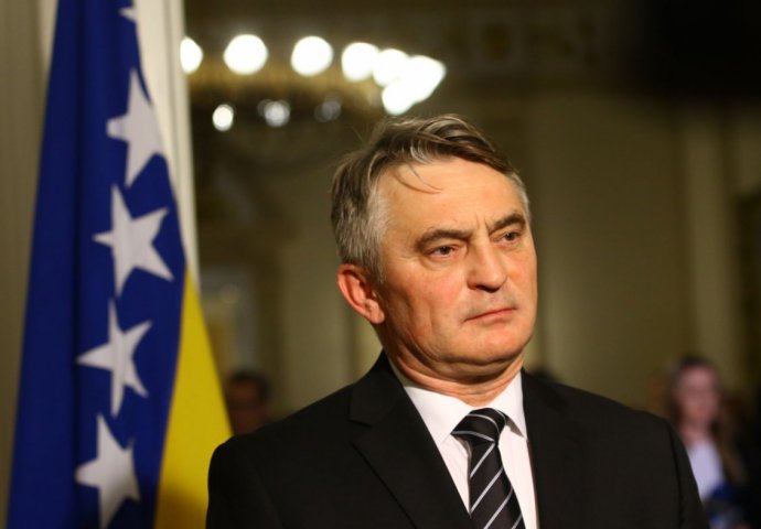 Komšić: Dodik ode u Beograd da vrijeđa, a Vučić smiruje