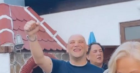 NOVO SLAVLJE U PORODICI ŠAULIĆ, PRISTIŽU ČESTITKE: Evo kako se slavi u VIKENDICI pokojnog Šabana, POJAVILI SE SLIKE I SNIMCI