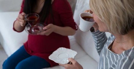 "Muž i ja smo na Fejsbuku objavili da čekamo dijete, a sedam dana kasnije javila mi se ZAOVA"