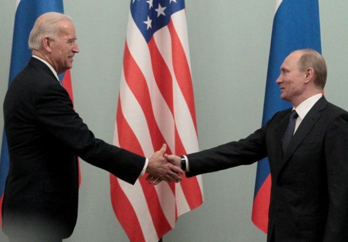 ŠAH NA UŽARENOJ PLOČI CENTRALNE AZIJE: Zašto Putin Amerikancima nudi ruske vojne baze?