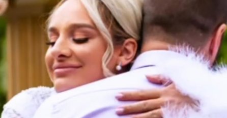 NOVA LUNINA OBJAVA IZ PORODILIŠTA SVE RASPLAKALA: Evo kakvu je sliku objavila, Marko se odmah oglasio (FOTO)