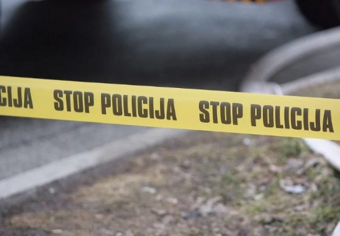 Teška saobraćajna nesreća u BiH: Prevrnuo se kamion, ima povrijeđenih