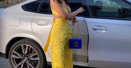 ALEKSANDRA PRIJOVIĆ STIGLA NA PROSLAVU, SVI GLEDAJU ŠTA JE OBUKLA: Smršala i obukla uski kombinezon, EVO KOLIKO KOŠTA TORBICA