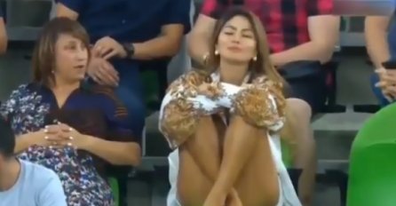 ISPRAVAK VIJESTI: Arapski komentator nije “zapjevao” kada je ugledao navijačicu