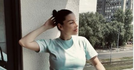 STOMAK DO ZUBA, A NA NJOJ USKA I KRATKA HALJINA: Evo kako izgleda Mia Borisavljević, TERMIN PORODA  ZA 18 DANA