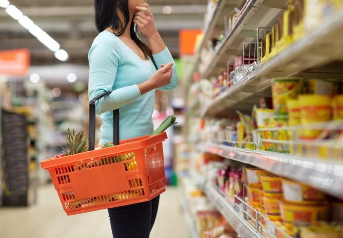 Tržišni inspektori pokušavaju spriječiti nagli rast cijena životnih namirnica