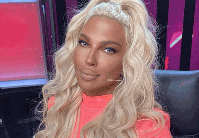 SKUPOCJENI POKLONI, A MEĐU NJIMA 1 DETALJ O KOJEM SVI PRIČAJU: Pogledajte šta je Jelena Karleuša DOBILA ZA ROĐENDAN (FOTO)