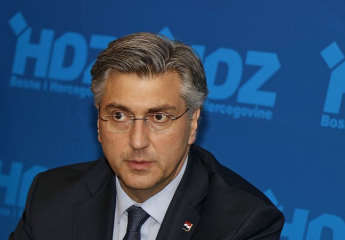 Plenković o Izbornom zakonu: Nećemo zabiti glavu kao noj u pijesak