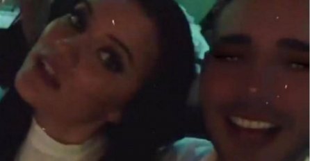 NOVI SNIMAK DARKA LAZIĆA I NJEGOVE NOVE DJEVOJKE: Pogledajte šta su radili na aerodromu, BEZ BLAMA!