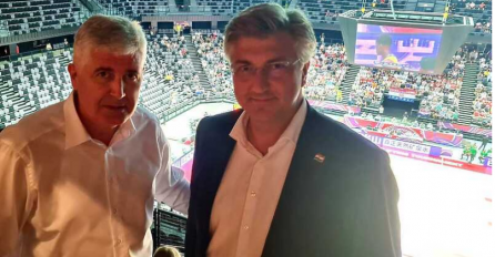 Čović u Splitu bodrio košarkaše Hrvatske