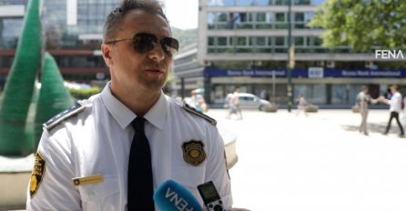 Svečanim defileom i nizom drugih sadržaja obilježen Dan policije u FBiH