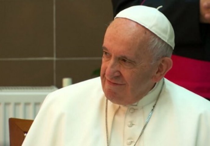 Papa Franjo prebačen u bolnicu: Poznate prve informacije