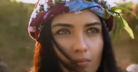 TURSKA GLUMICA OGLASILA SE NAKON ZEMLJOTRESA U TURSKOJ: "Za sve koji čitaju ovu poruku..."