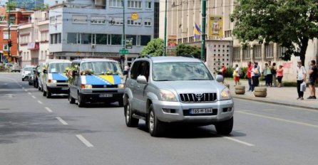 Tužna povorka s tabutima žrtava genocida u Srebrenici ispraćeni u Sarajevu
