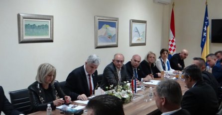 HNS: Ukidanjem FBiH bi spasili BiH