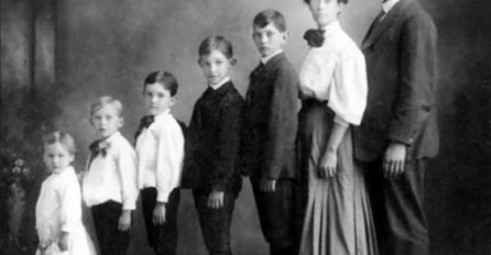 EVO ZAŠTO SE LJUDI NA STARIM SLIKAMA NIKADA NE SMIJU, IMA DOBAR RAZLOG: Riješena dilema, garantujemo da niste znali