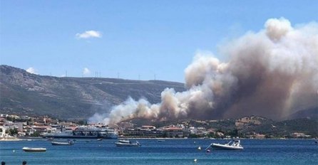 Grčka: Vatrogasci gase 51 požar širom zemlje