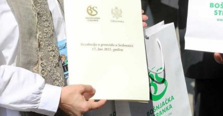 Delegacija iz Crne Gore stigla u Potočare, donijeli Rezoluciju o genocidu u Srebrenici