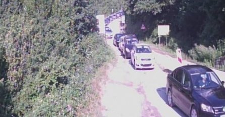 Na GP Hum pojačan promet vozila na izlazu iz Bosne i Hercegovine