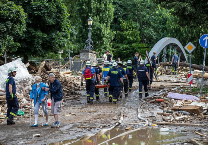 VIŠE OD HILJADU NESTALIH: Broj mrtvih u poplavama u Njemačkoj porastao na 81