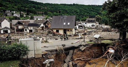 Slike katastrofe u Njemačkoj: 80 mrtvih, 1300 nestalih, uništena sela, ceste, mostovi...