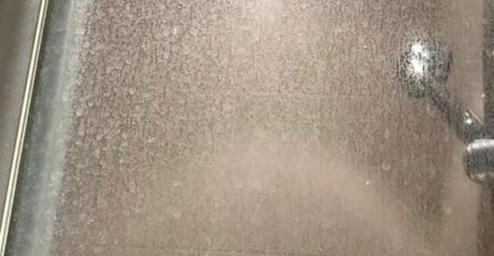 DA STAKLA BLISTAJU BEZ MNOGO MUKE I TEŠKE HEMIJE! Potrebna su vam samo 3 sastojka ŽENE SU ODUŠEVLJENJE, SADA JE SVE LAKŠE (VIDEO)