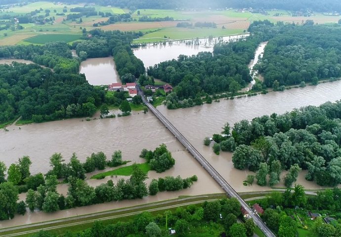 Velike poplave i u Austriji, izdato upozorenje od mogućih prirodnih katastrofa