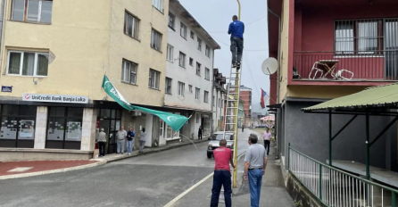 Srebrenica: Načelnik Grujičić naredio da se ukloni baner sa bajramskom čestitkom