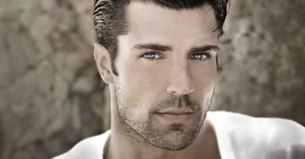 Najpoželjniji zavodnici ih se ne odriču: 3 stvari za koje muškarci misle DA SU MANE, a žene ih OBOŽAVAJU