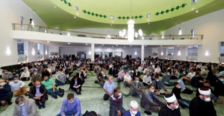 Tuzla - Centralna bajramska svečanost održana u džamiji 'Kralj Abdullah'