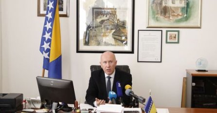 Dunović poručio Vulinu da Bosnu i Hercegovinu ostavi na miru