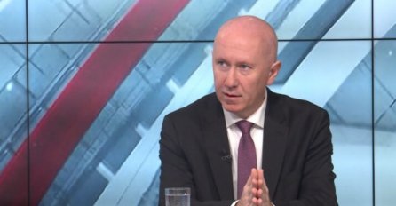 Dunović ponovo odgovorio Vulinu: Vi ste sramota za zemlju koju predstavljate