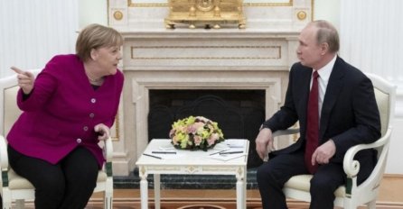 Angela Merkel obavila telefonski razgovor sa Vladimirom Putinom