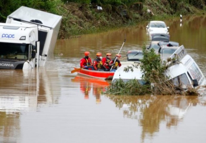 Prema posljednjim podacima u poplavama u Njemačkoj 180 mrtvih