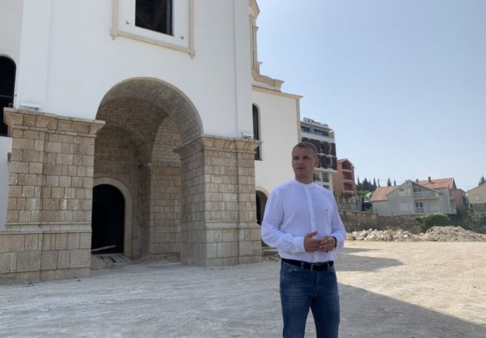 Stanivuković danas ipak u Mostaru: Posjetio Sabornu crkvu Svete Trojice