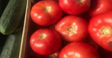 Puknut ćete od smijeha kad vidite s čime su prodavači sa pijace usporedili ovaj paradajz