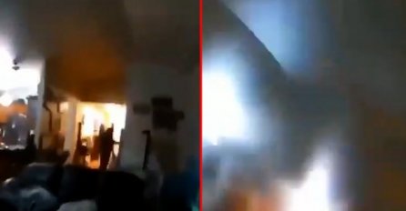 Kamere snimile razoran zemljotres: Sve se krši i lomi, ljudi u panici bježe, haos na Aljasci