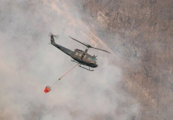 Helikopteri iz Srbije gase požar kod Višegrada, Vulin poručio da je RS prioritet Beograda
