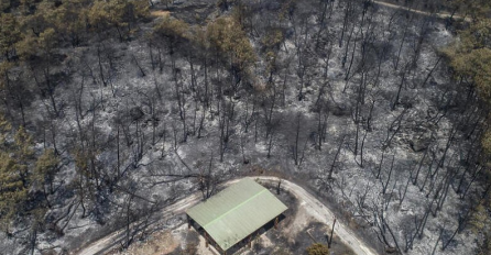 Požari u Marmarisu i Koycegizu ponovo se gase i iz zraka