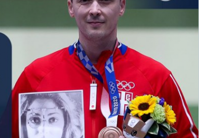 MEDALJA NA GRUDIMA I NJENA SLIKA U RUCI: Milenko Sebić osvojio petu medalju za Srbiju, A EVO ČIJU SLIKU JE DRŽAO, PRETUŽNO (FOTO)