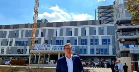 Vučić obišao gradilište, tvrdi da će Srbija dobiti jedan od najmodernijih kliničkih centara u Evropi